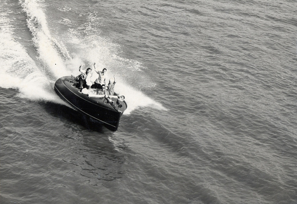 Speedboat2_1950s